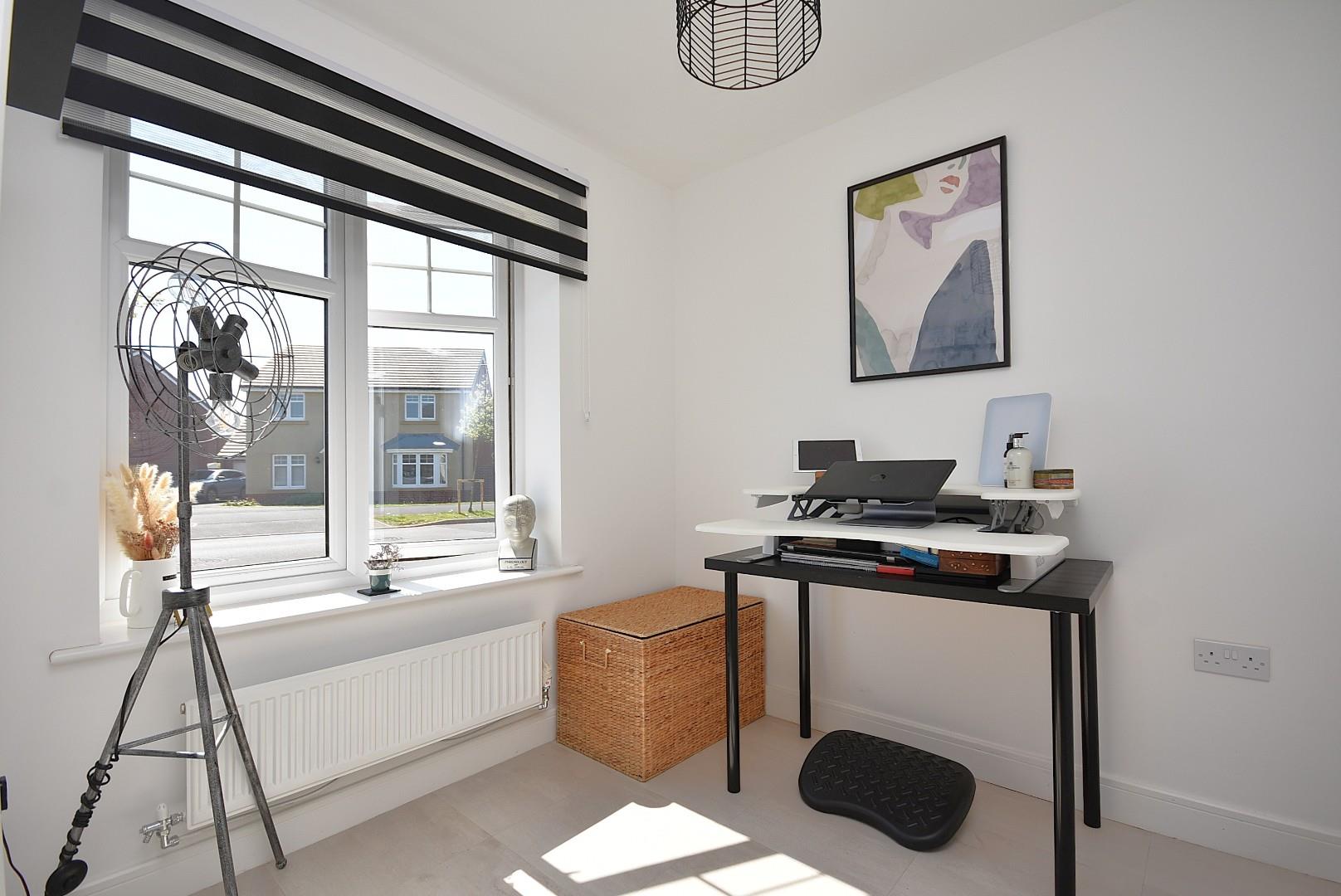 22 Melrose Walk, Sully, CF64 5WD